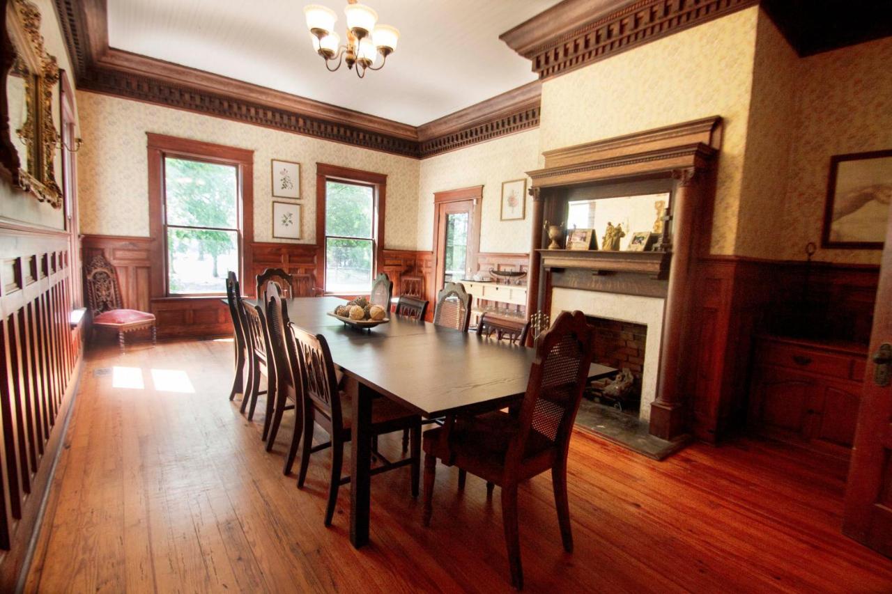 Belton Bed And Breakfast Екстериор снимка