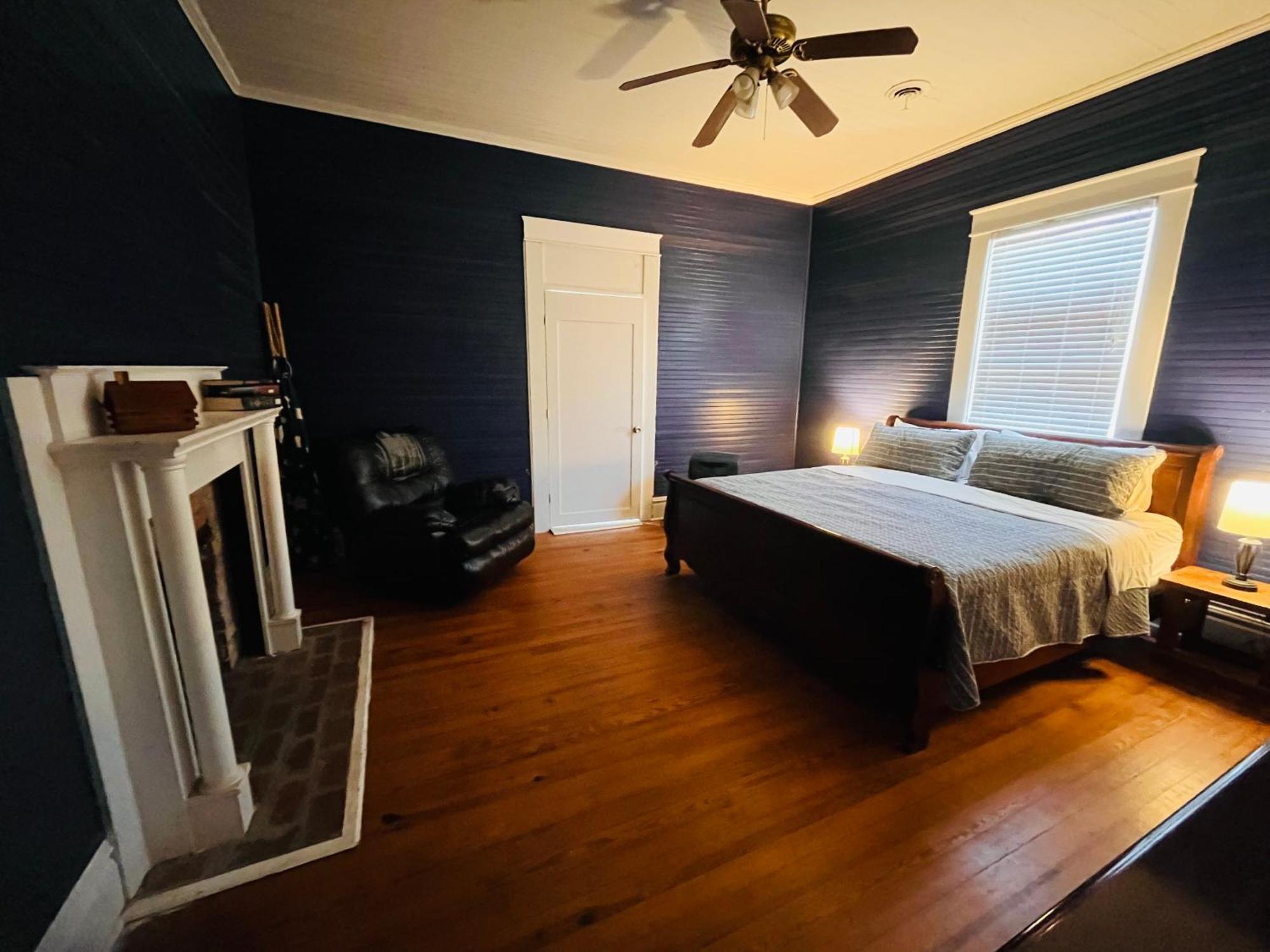 Belton Bed And Breakfast Екстериор снимка